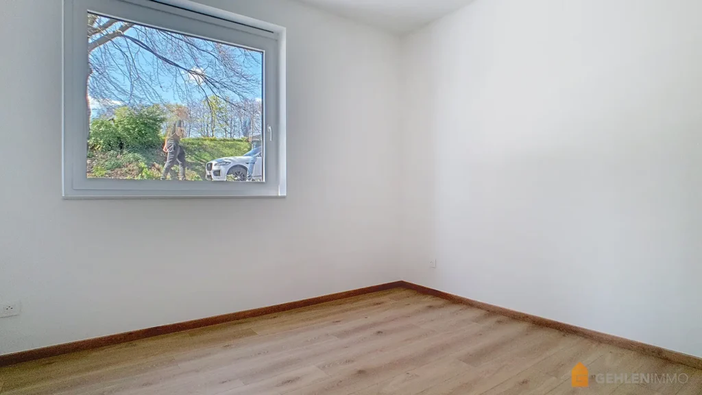 Chambre vide de l'appartement à vendre 6 à Robertville.